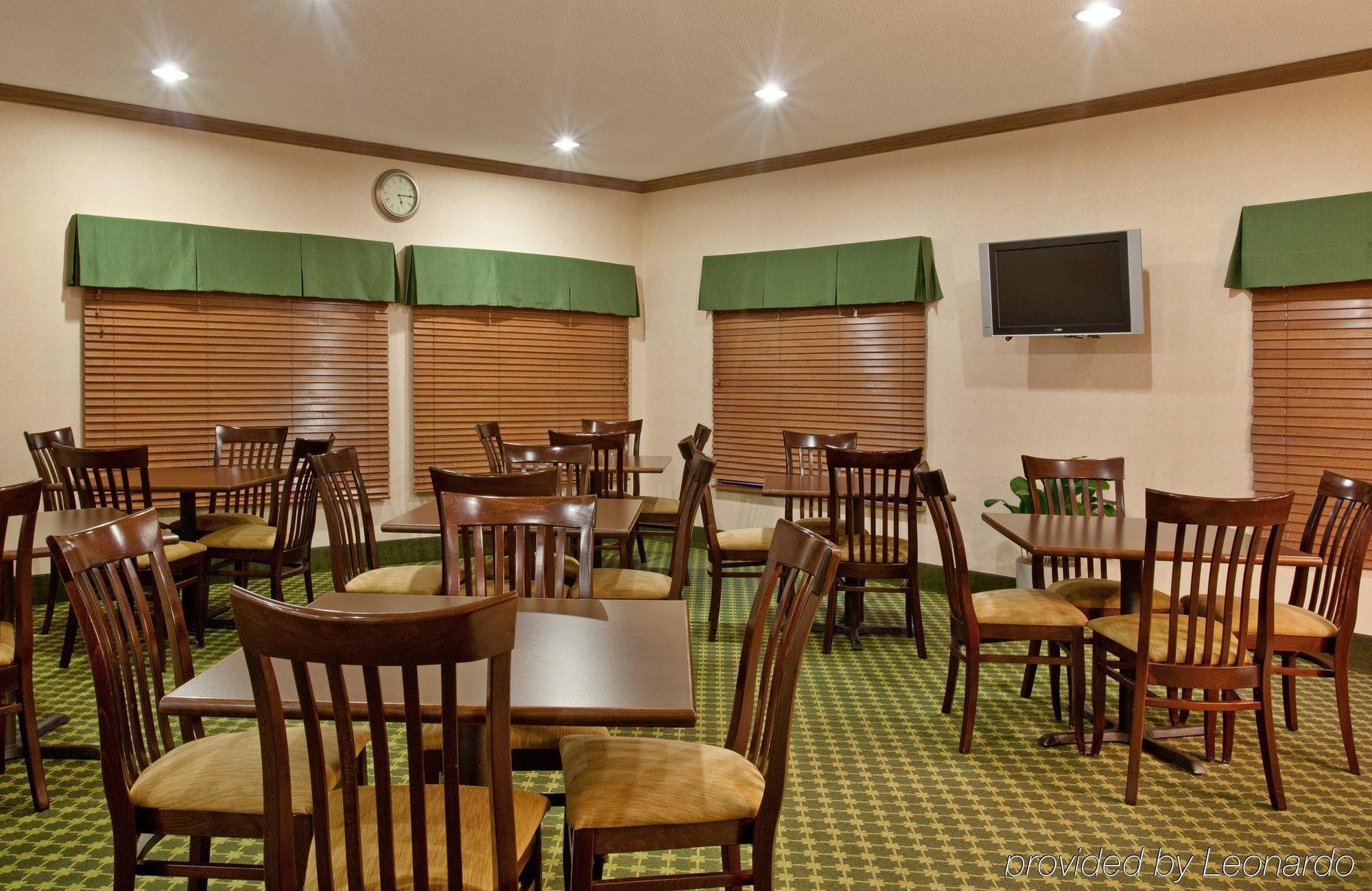 Hotel Baymont By Wyndham Merrillville
