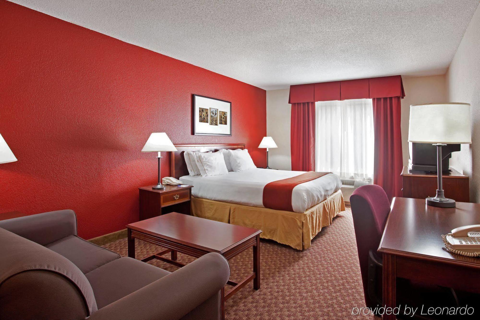Hotel Baymont By Wyndham Merrillville